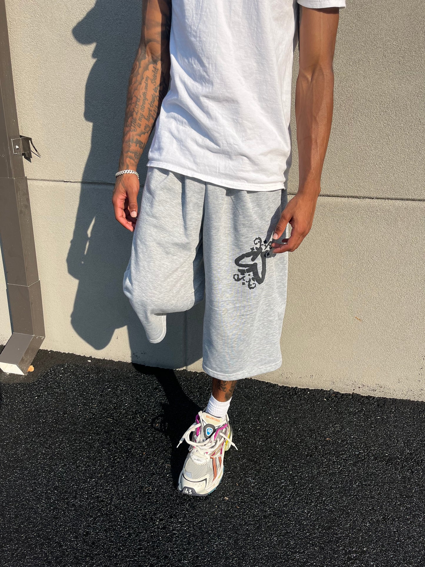 *SU* Box Logo Fleece Shorts