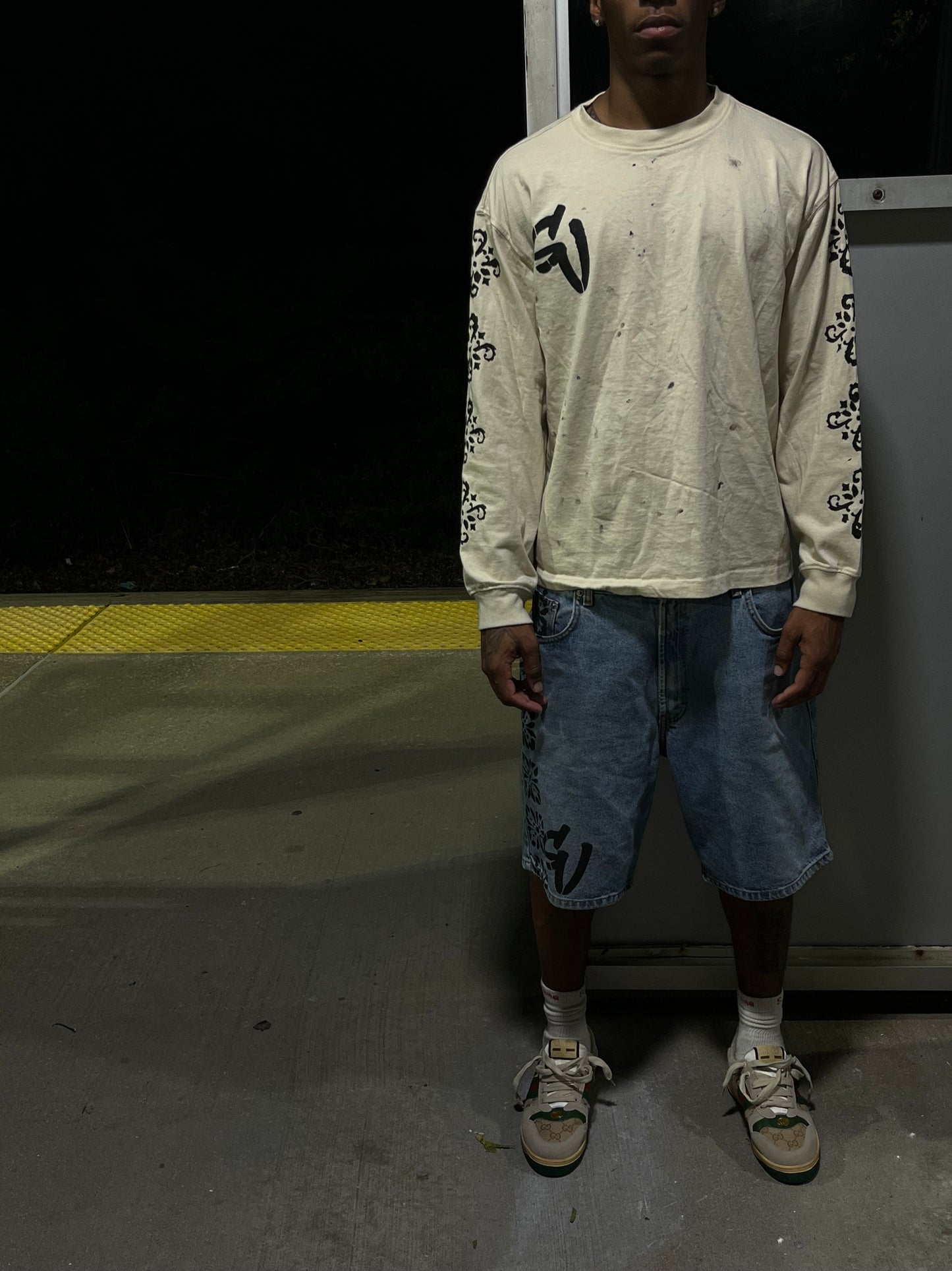 *SU* Box Logo Long Sleeve
